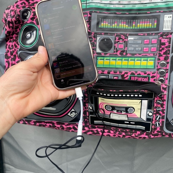 Vintage 80’s Pink Leopard Boombox Tote bag, working speaker, bag only - Picture 12 of 13